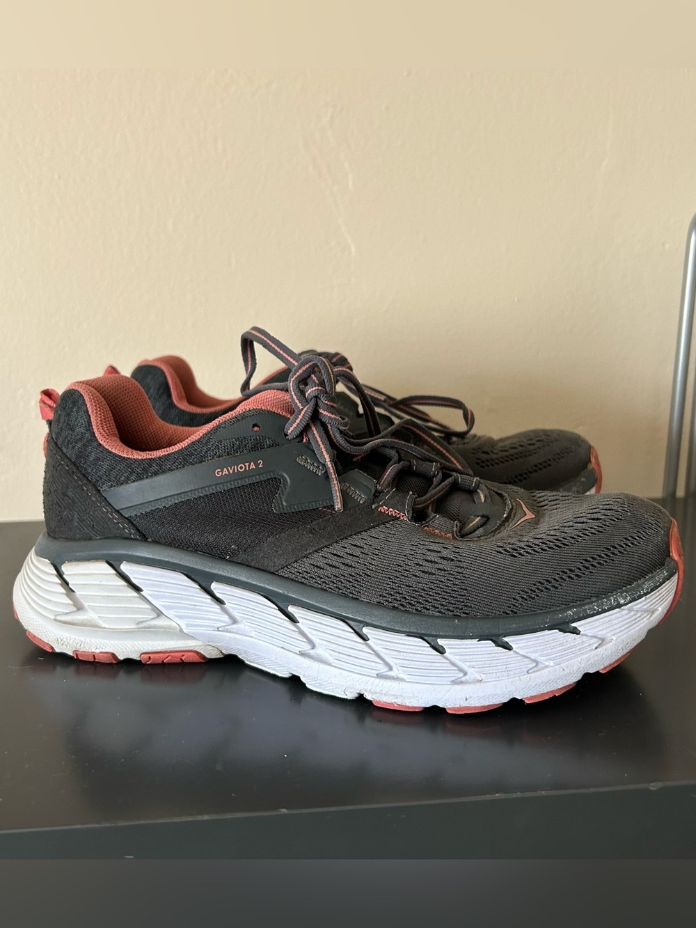 HOKA One One Gaviota Gray Pink Size 7 Women’s Shoes